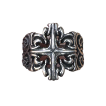 Load image into Gallery viewer, VillA Cross Ring
