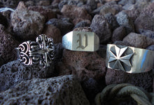 Load image into Gallery viewer, VillA “V” Ring
